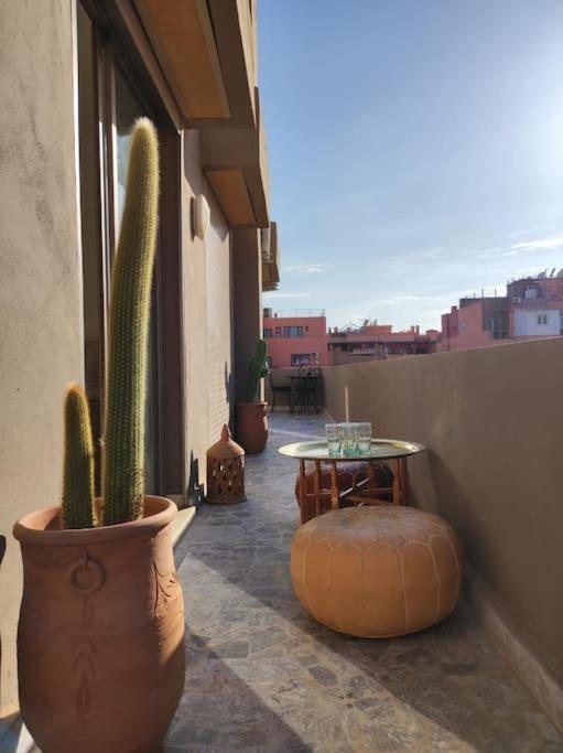 Appartamento Plein Centre Marrakech, Grand Balcon Filant Marrakesh Esterno foto