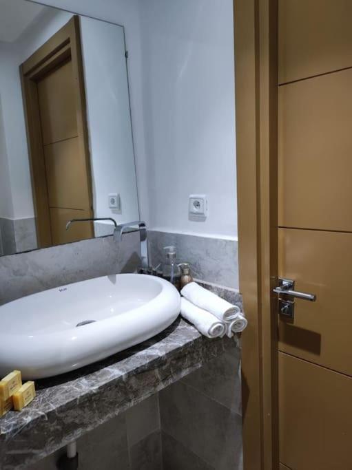 Appartamento Plein Centre Marrakech, Grand Balcon Filant Marrakesh Esterno foto